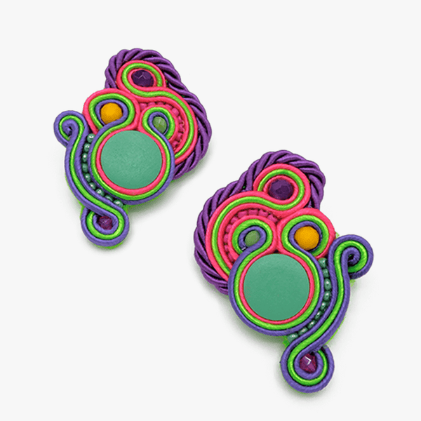 Cuqui small green and purple earring